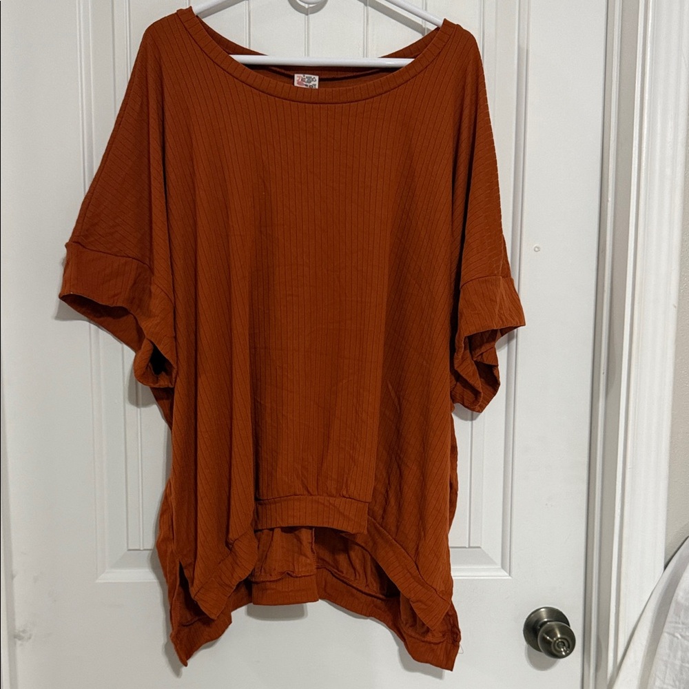 Relaxed Ribbed Tunic Top - Rust